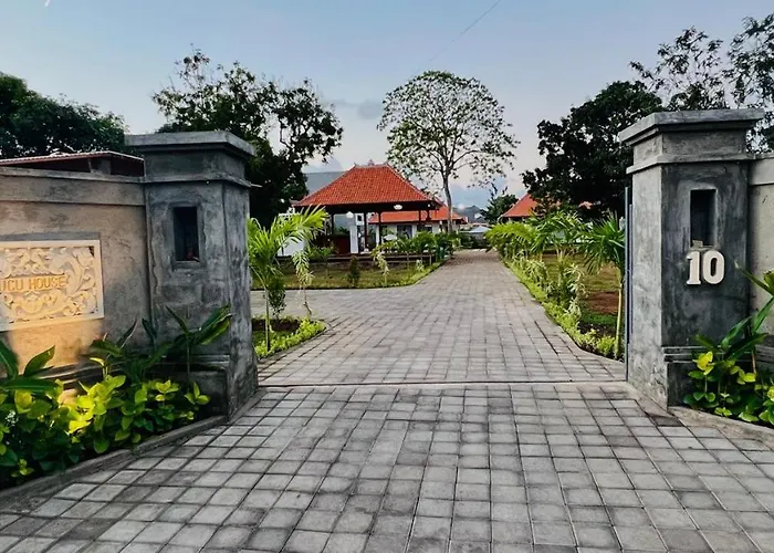 Гостевой дом Ucu Village At Uluwatu 4*