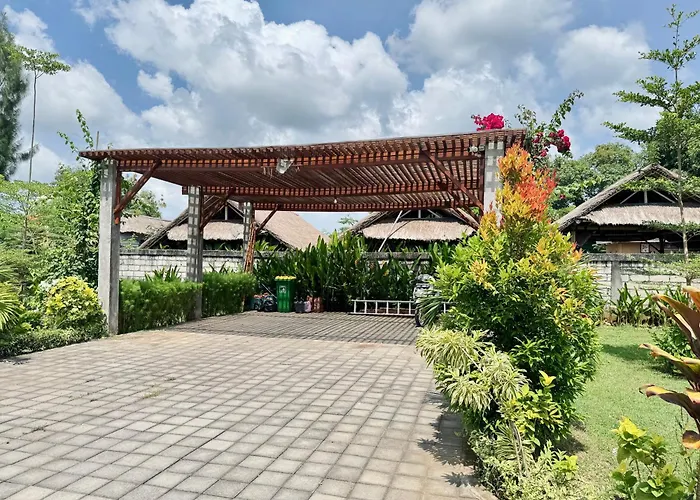 Ucu Village At Uluwatu Гостевой дом