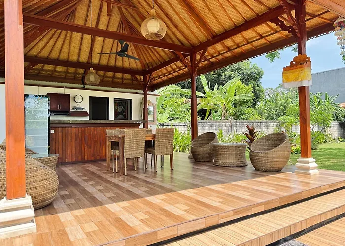 Ucu Village At Uluwatu Гостевой дом 4*